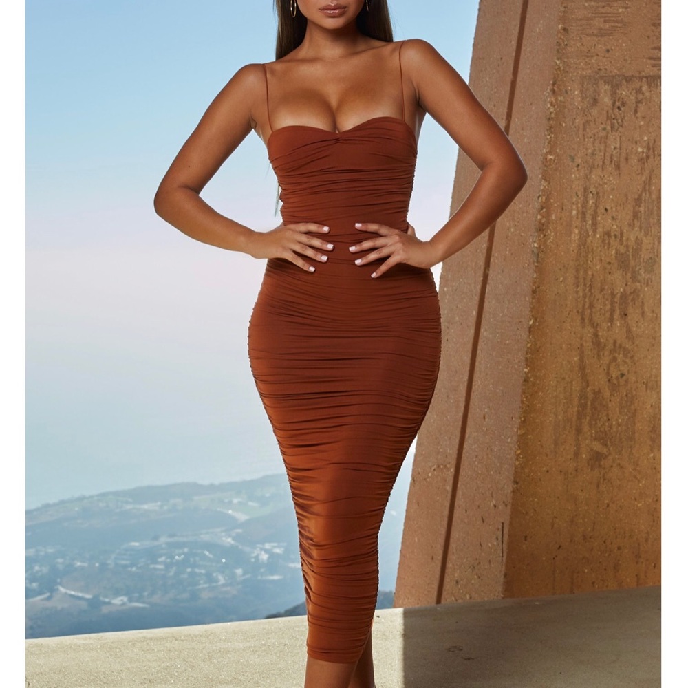 Oh Polly rusty brown color dress
